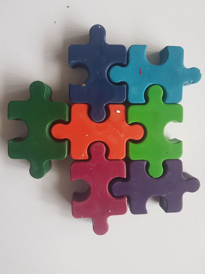Puzzle piece Crayons